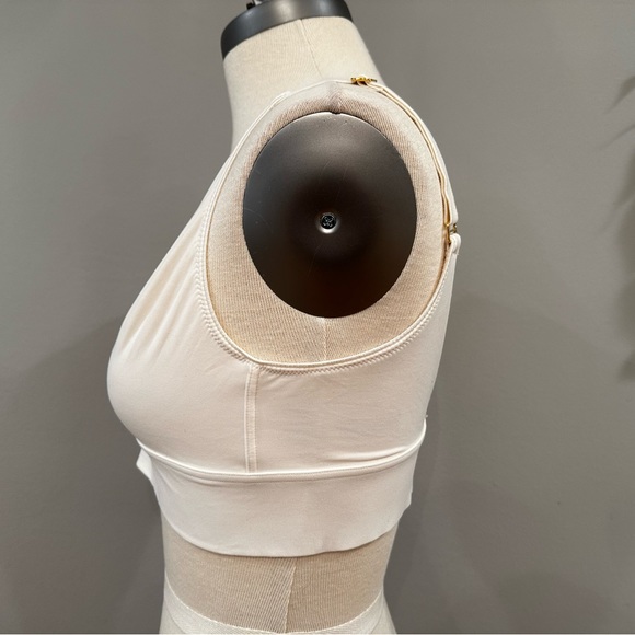 Soma Unlined and No Wire Bra - Picture 2 of 6